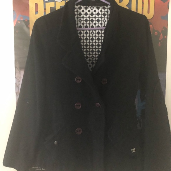 I'm selling this DG coat small - Picture 2 of 2